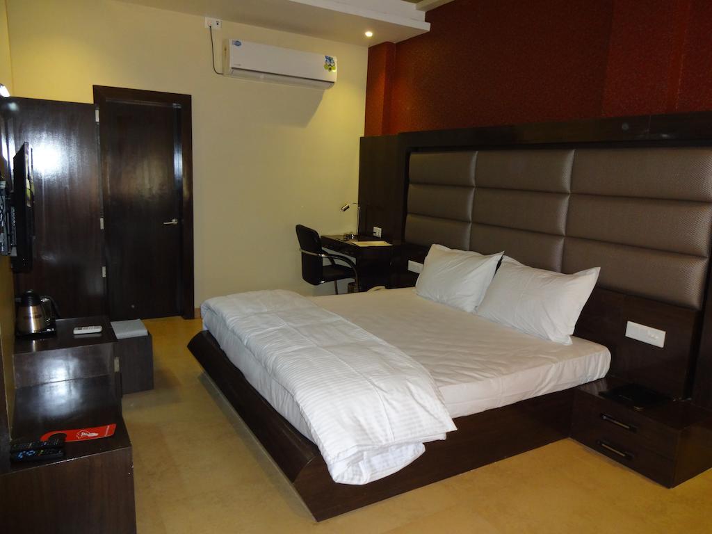 Hardik Resort Orchha Bilik gambar