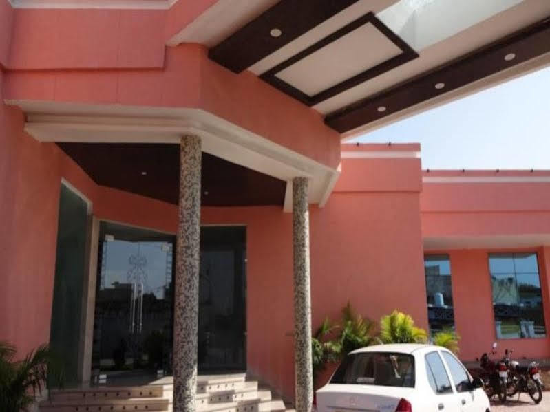 Hardik Resort Orchha Luaran gambar